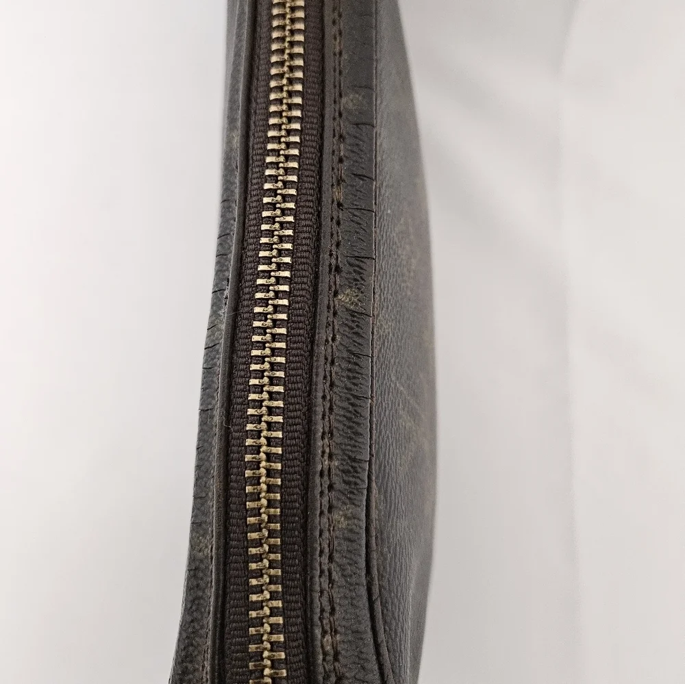 Louis Vuitton Vintage 1991 Marly Clutch In Brown LV Monogram - Picture 11 of 14